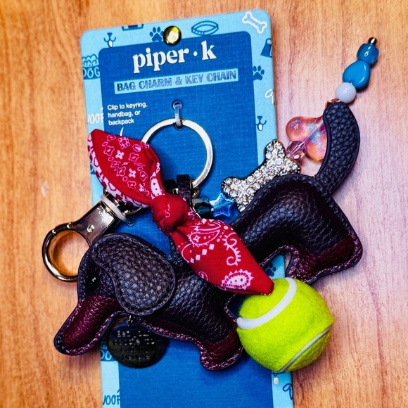 Piper K Dachshund Dog Bag Charm Keychain - Picture 4 of 5